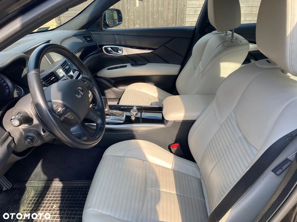 Infiniti Q70 2.2d Sport Tech - 12