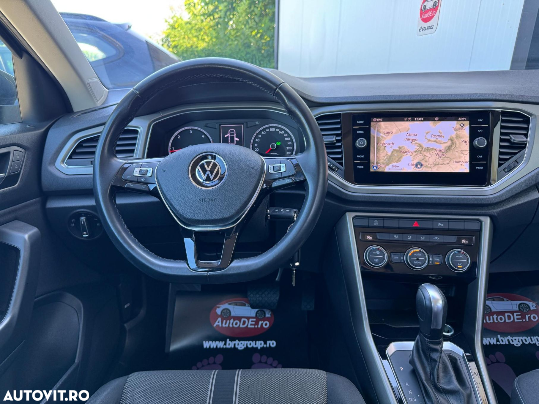 Volkswagen T-ROC - 9