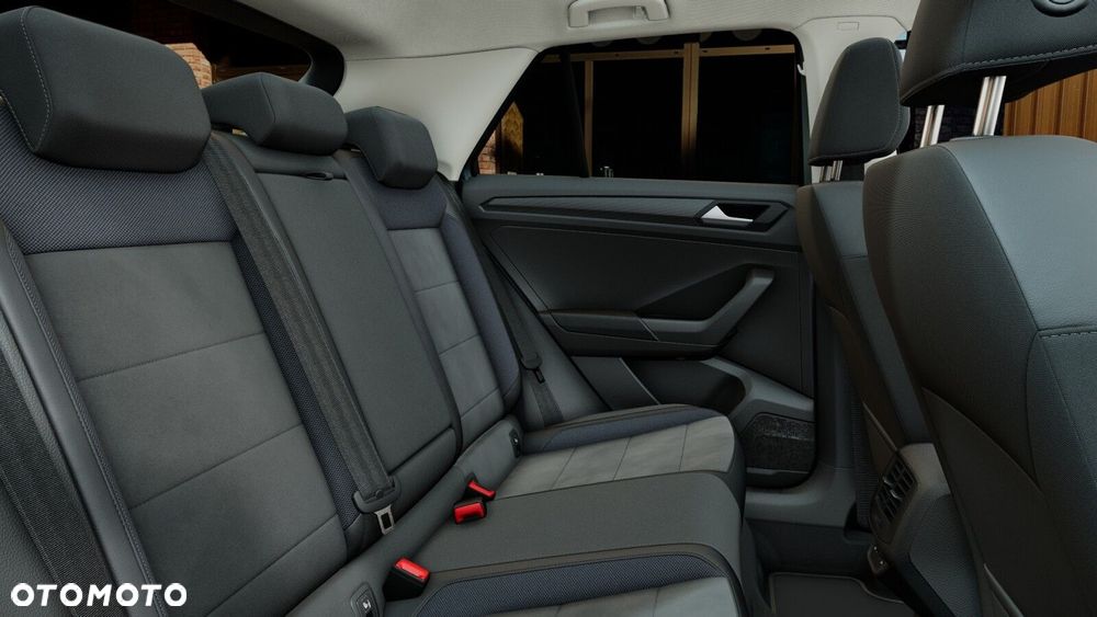Volkswagen T-Roc - 12