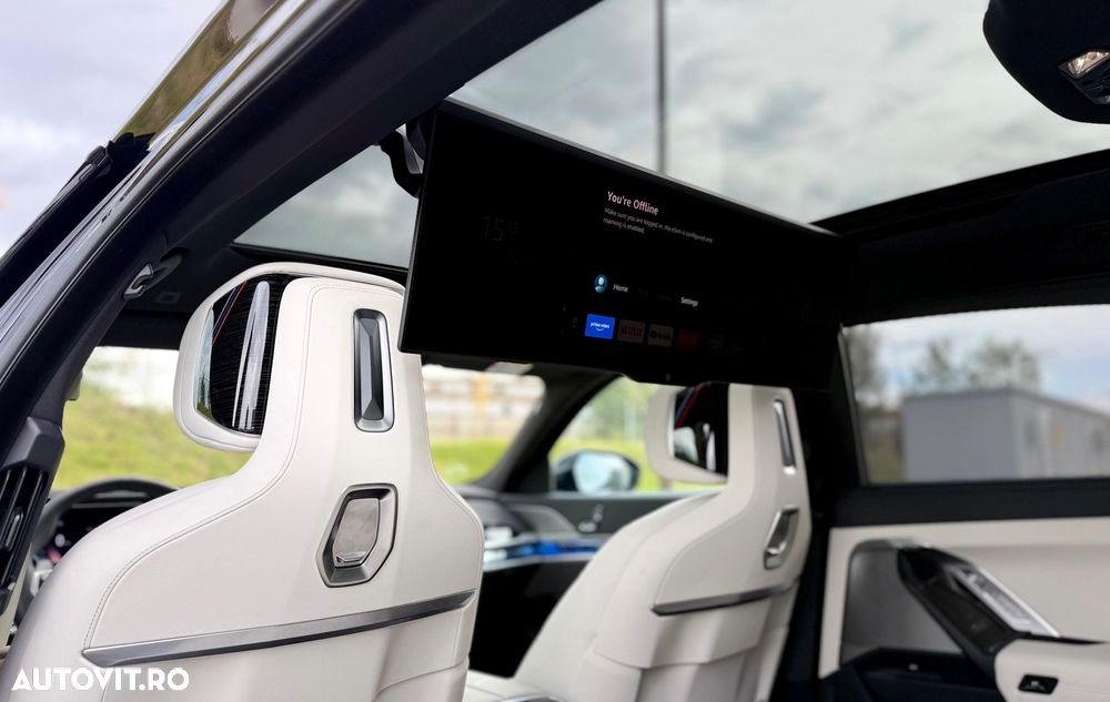 BMW Seria 7 740d xDrive MHEV - 12