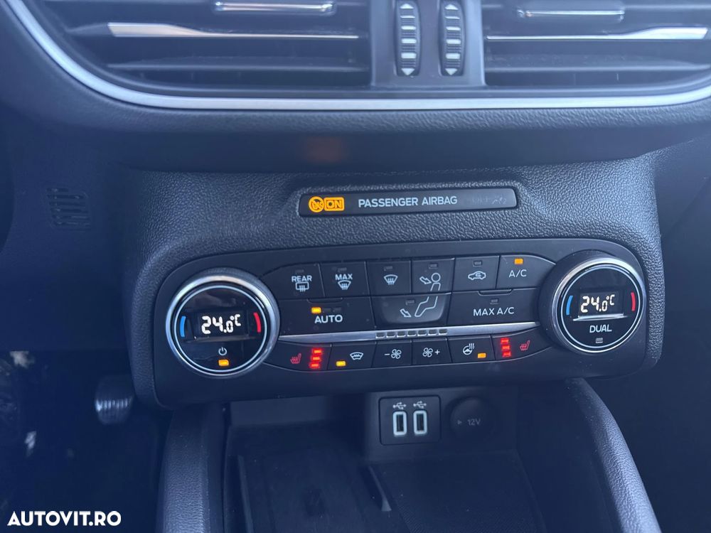 Ford Focus 1.0 EcoBoost Connected - 17