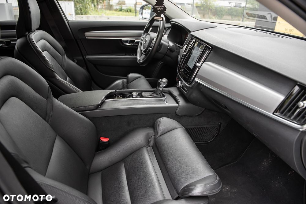 Volvo V90 - 32