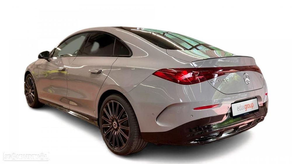 Mercedes-Benz CLA 350 EQ Shooting Brake 4Matic - 2