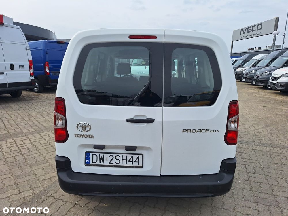 Toyota Proace City Verso 5 osobowy 1,5 diesel - 6