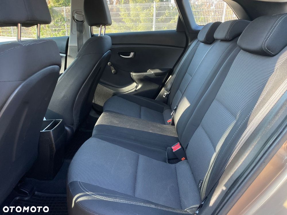 Hyundai i30 1.6 Style - 8