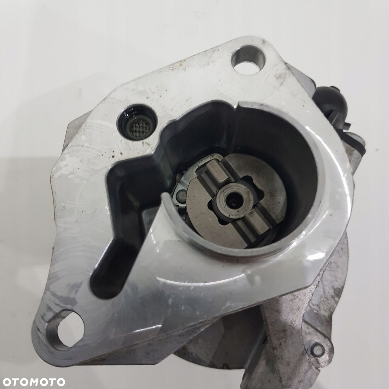 POMPA VACUUM RENAULT DACIA 1.5 BLUE DCI 146502327R - 3