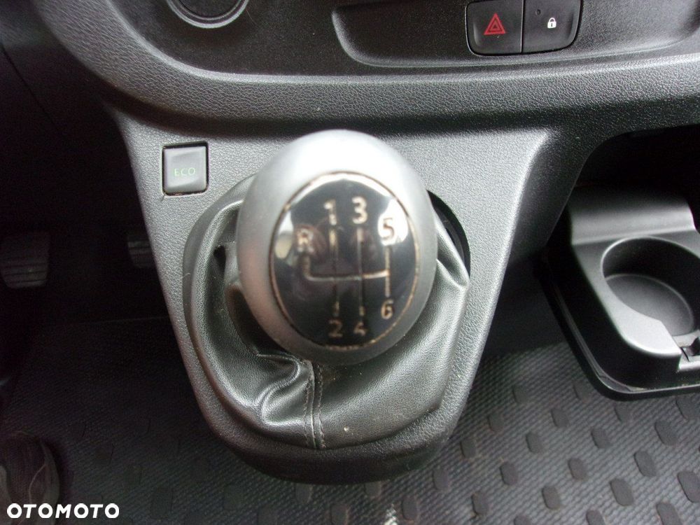 Opel Vivaro - 16