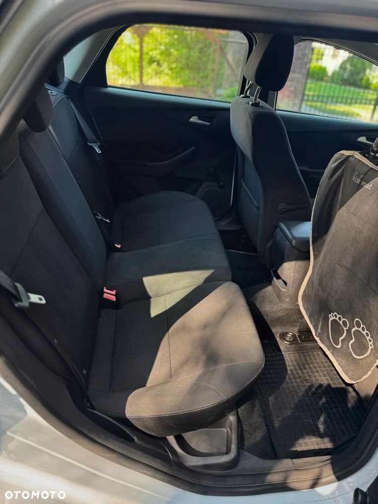 Ford Focus 1.6 Trend - 6