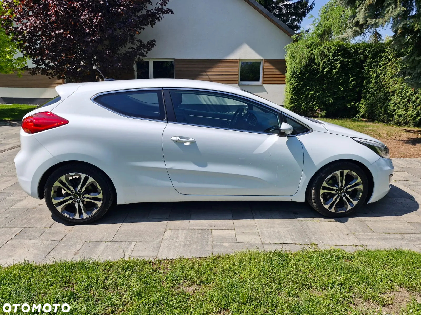 Kia Ceed 1.6 GDI Dream Team Edition - 14