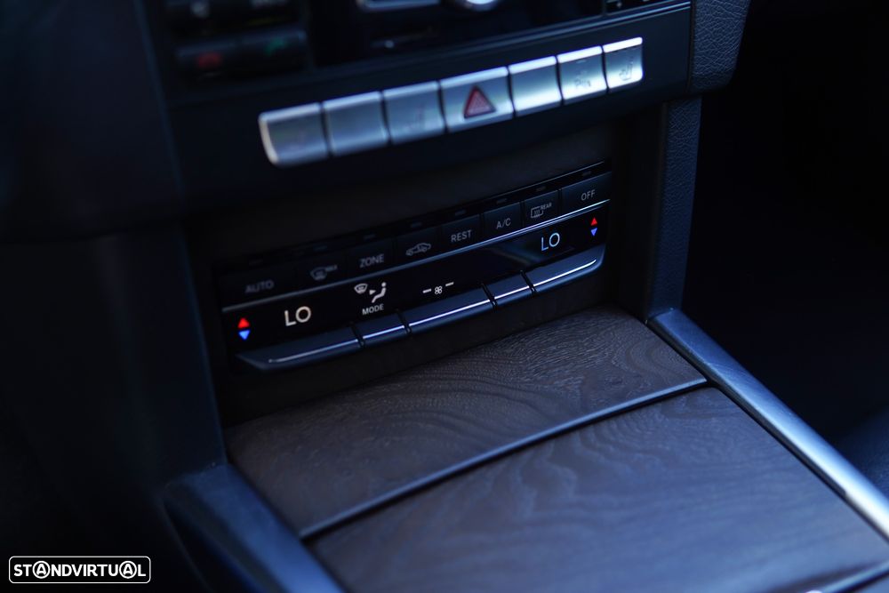 Mercedes-Benz E 300 Bluetec Hybrid Avantgarde - 32