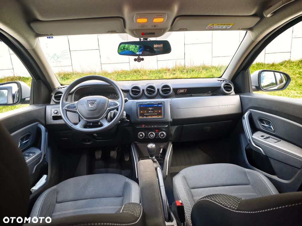 Dacia Duster 1.6 SCe Blackshadow S&S - 15