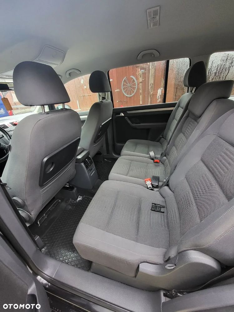 Volkswagen Touran 1.4 TSI Comfortline DSG - 9