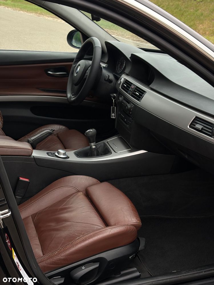 BMW Seria 3 325i - 10