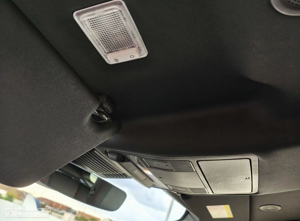 Land Rover Discovery Sport - 22