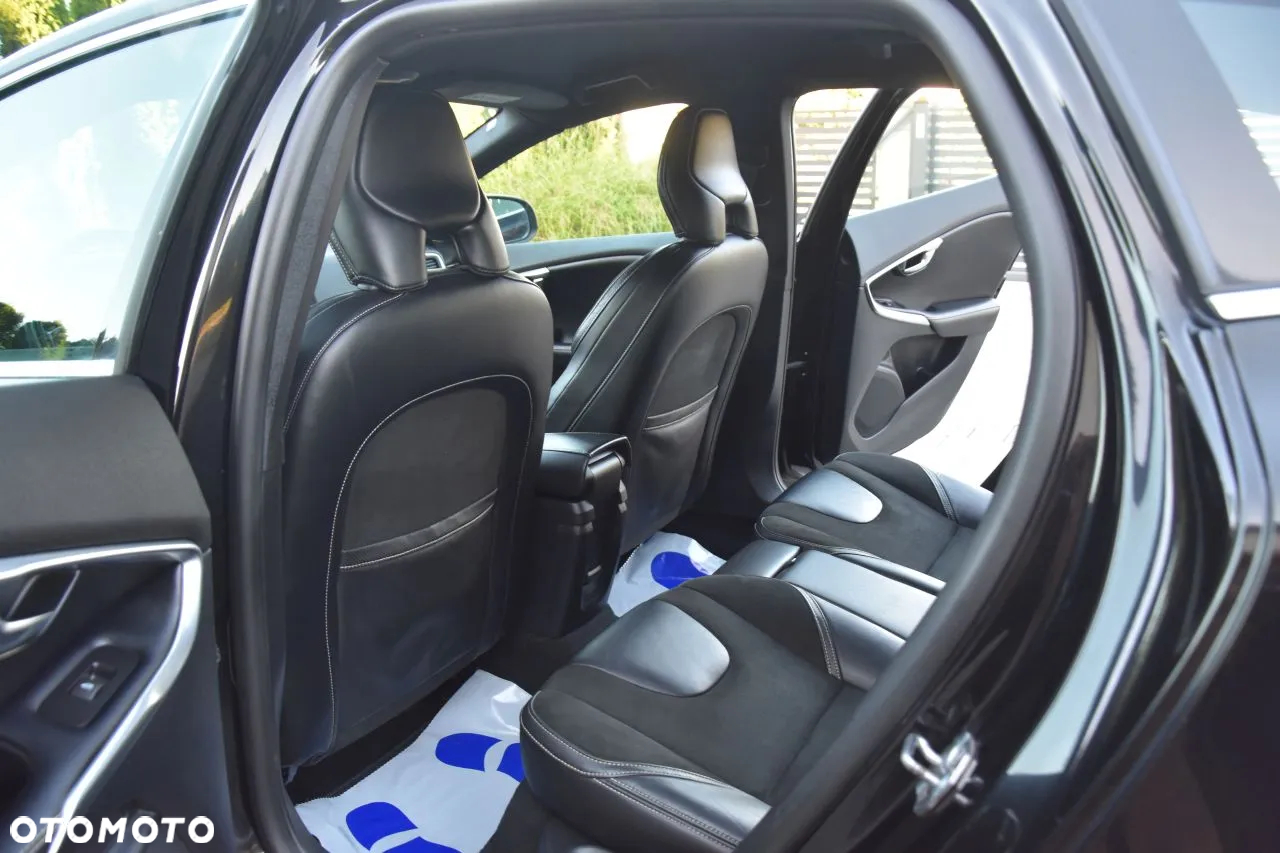 Volvo V40 D2 Drive-E R-Design Momentum - 15