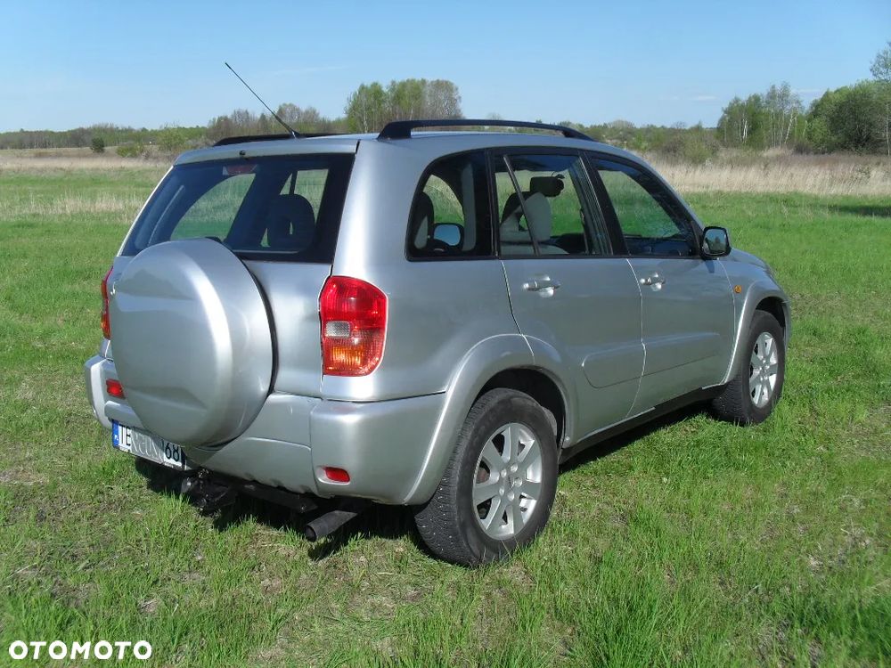 Toyota RAV4 - 17
