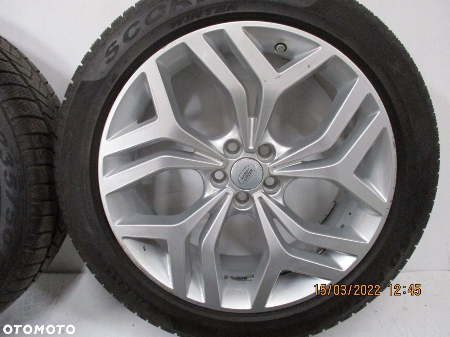 Koła felgi Opony Range Rover Evoque R20 7mm - 9