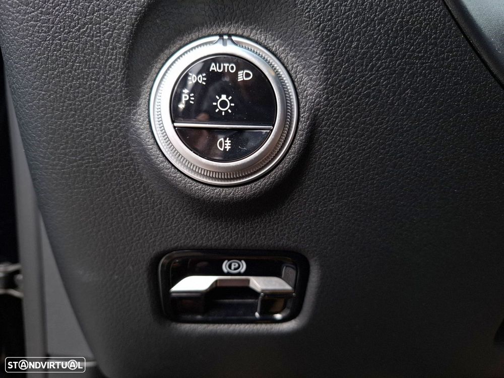 Mercedes-Benz C 200 d AMG Line - 20