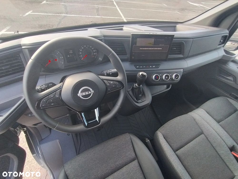 Nissan Interstar - 29