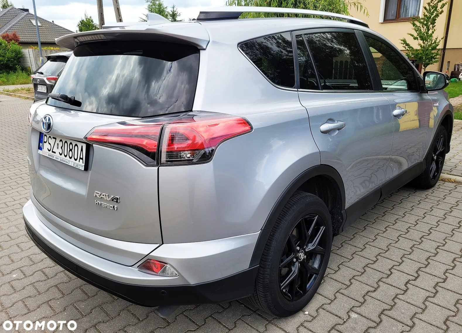 Toyota RAV4 - 4