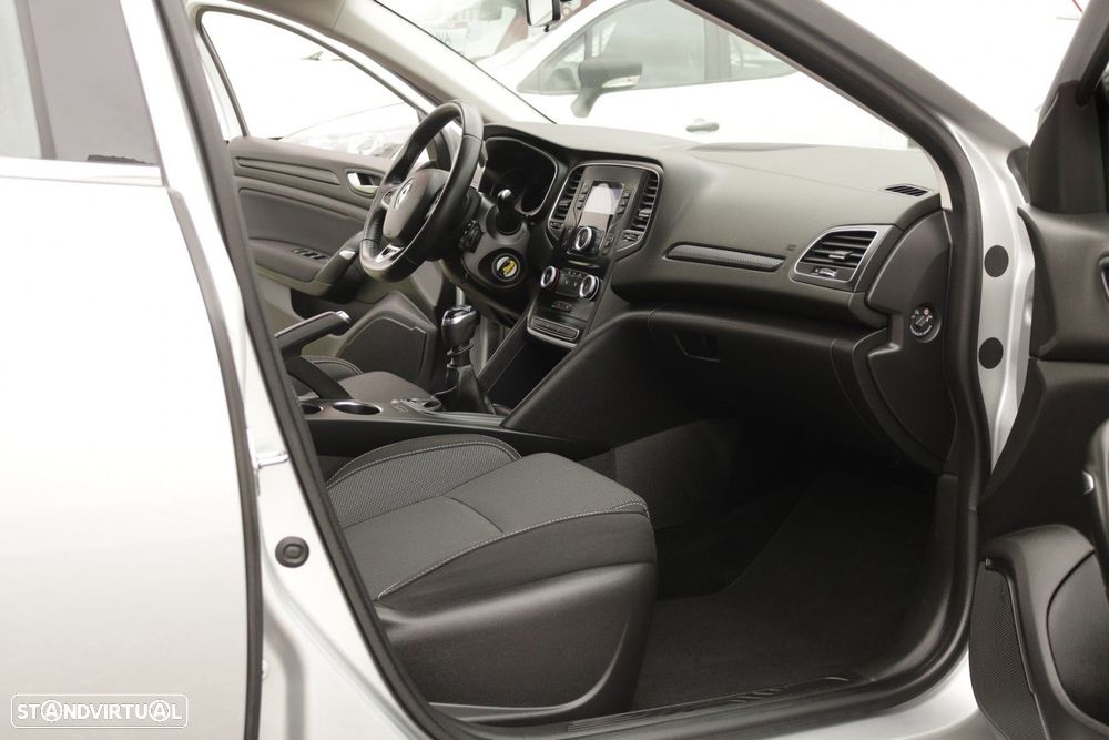 Renault Mégane 1.5 Blue dCi Zen - 16