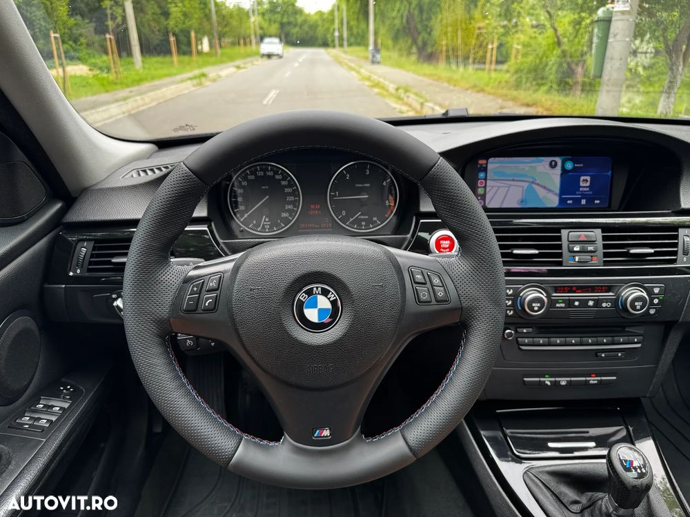 BMW Seria 3 320d - 15