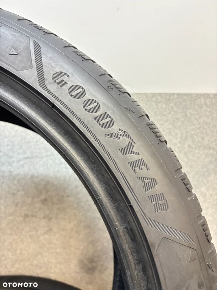 4 opony zimowe Goodyear 255/40/20 101W Ultra Grip Performance 3 XL - 8
