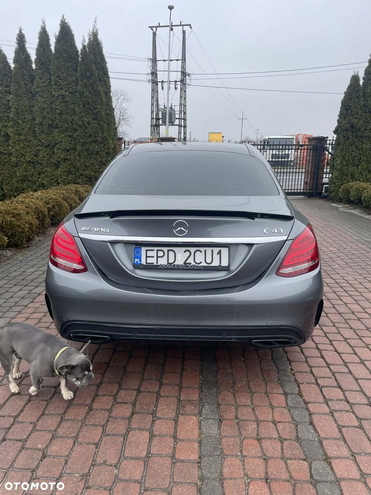 Mercedes-Benz Klasa C AMG 43 4Matic 9G-TRONIC - 18