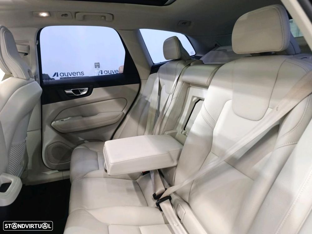 Volvo XC 60 2.0 B4 Momentum - 9