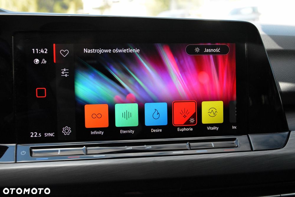 Volkswagen Golf 1.5 eTSI EVO Style DSG - 27