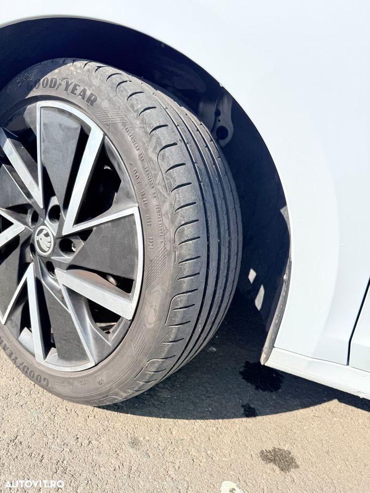 Skoda Octavia 2.0 TDI DSG Style - 7