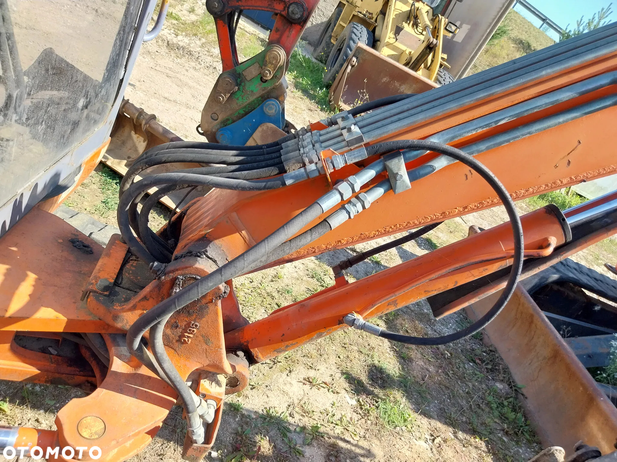 Hitachi EX 30-2 - 16