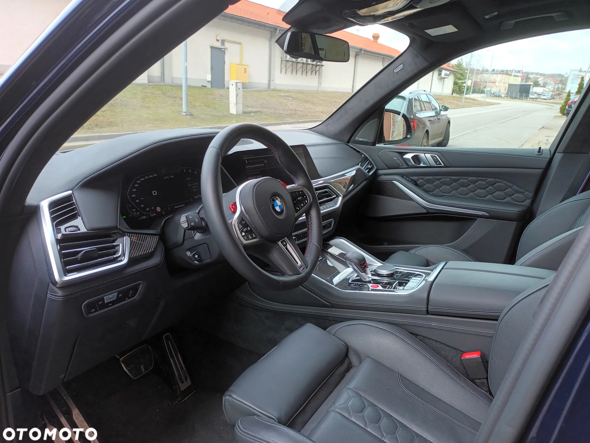 BMW X5 M Competition - 11