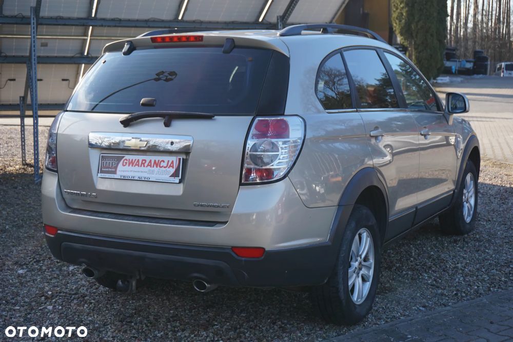 Chevrolet Captiva 2.0 d LS 5os 2WD - 3