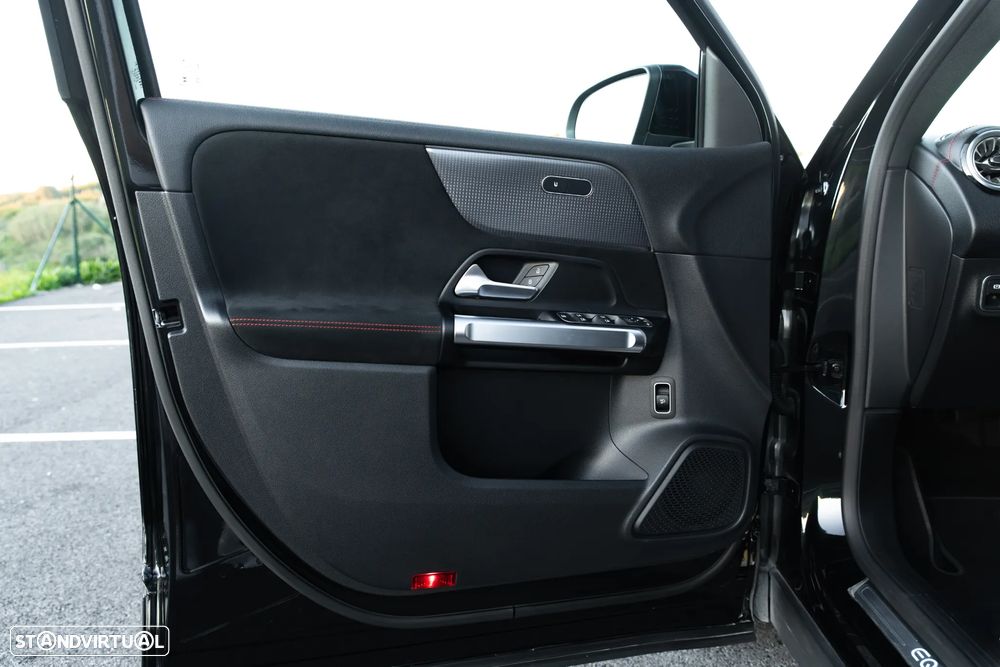 Mercedes-Benz EQB 250 AMG Line - 22