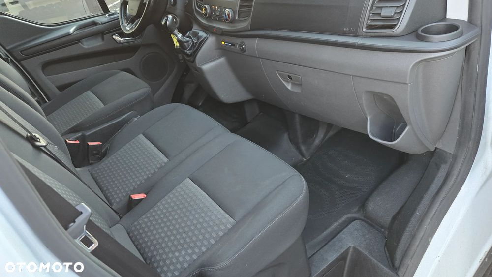 Ford transit custom - 12