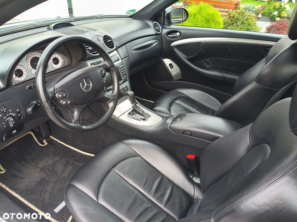 Mercedes-Benz CLK - 23