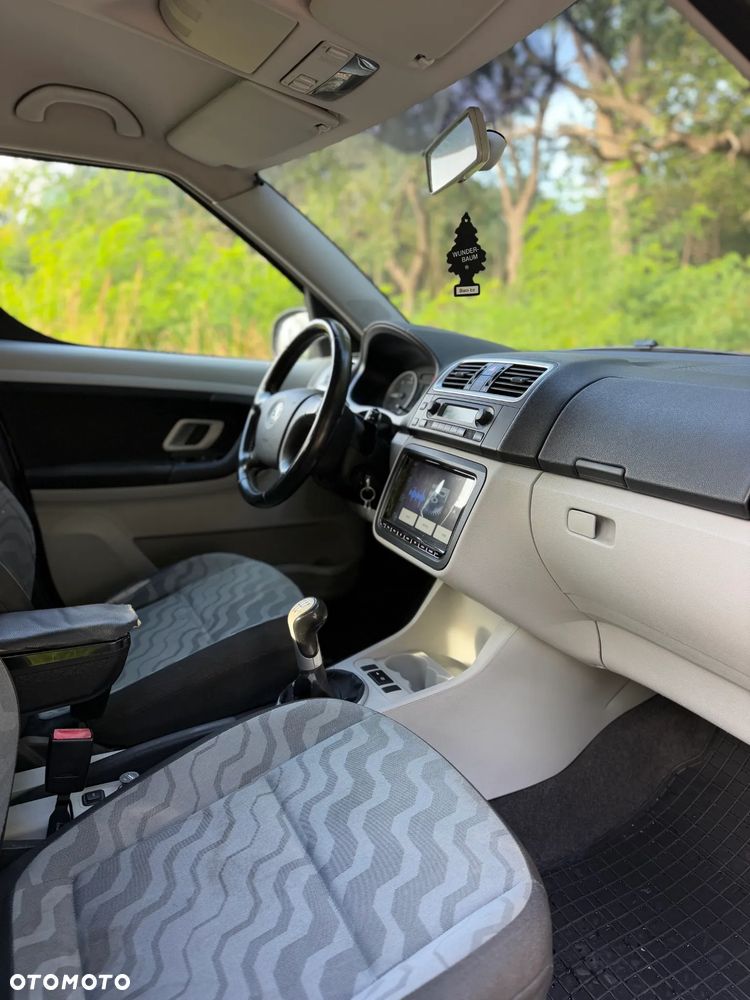 Skoda Roomster 2007 photo 2