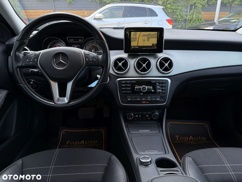 Mercedes-Benz GLA 200 7G-DCT Style - 35