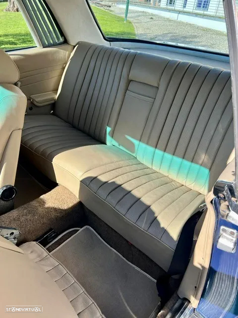Mercedes-Benz SLC 350 - 11