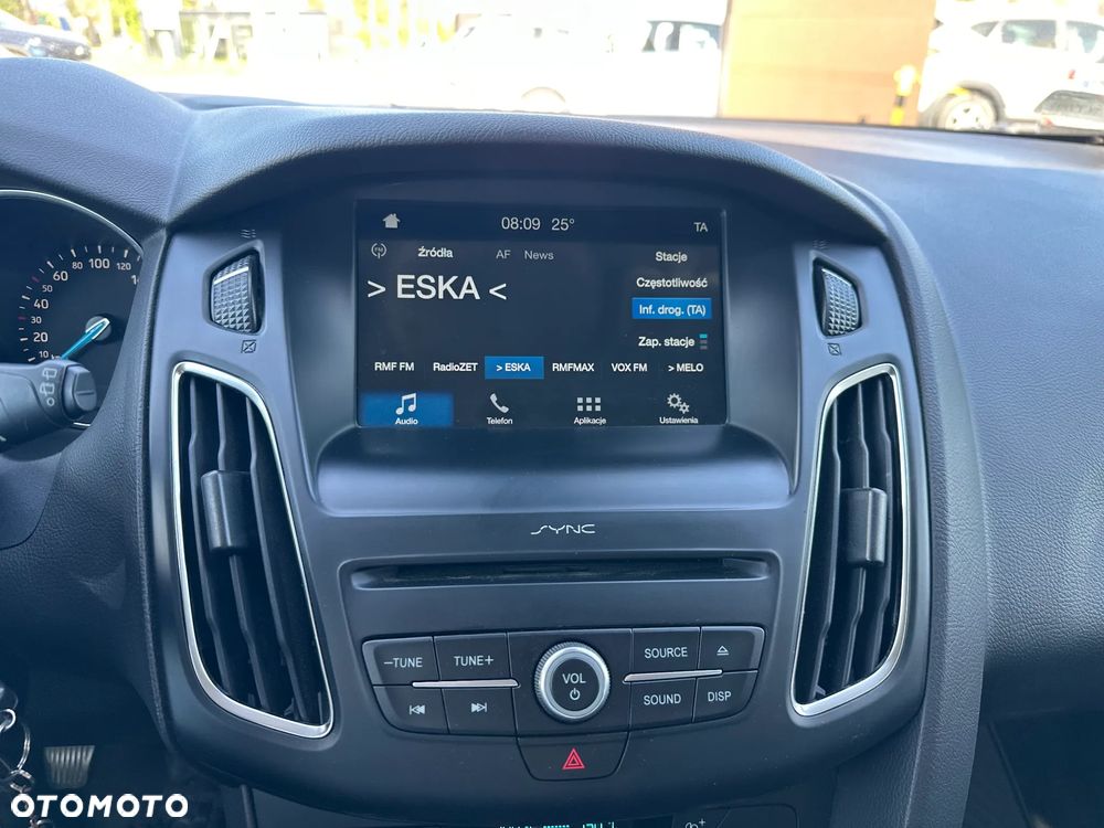 Ford Focus 1.6 SYNC Edition - 16