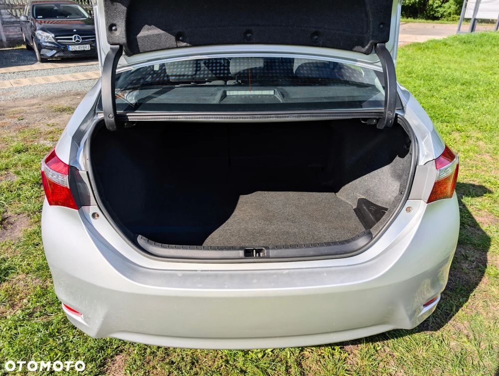 Toyota Corolla 1.6 Active EU6 - 8