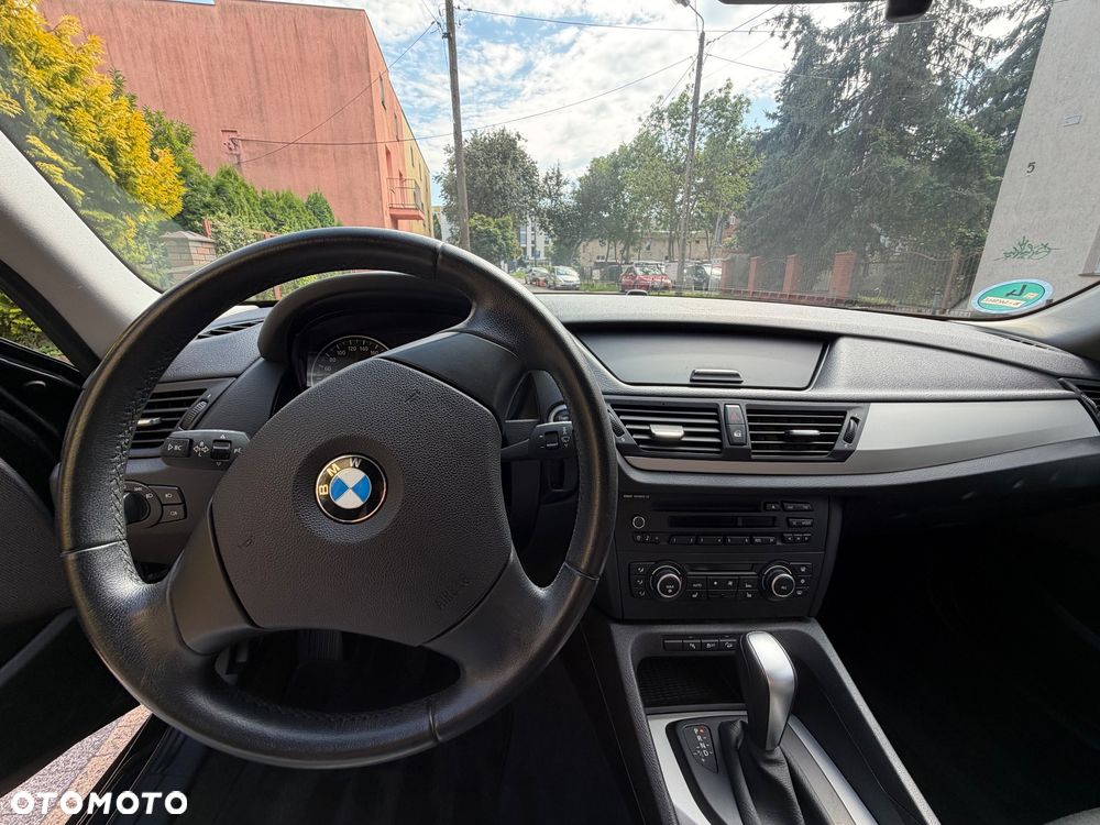 BMW X1 xDrive18d - 16