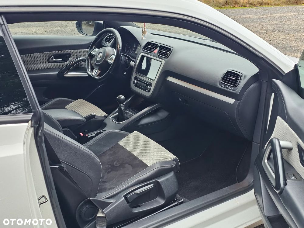 Volkswagen Scirocco 2.0 TDI Edition - 11