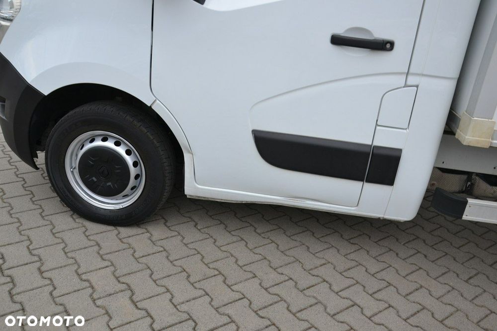 Nissan NV 400 - 10