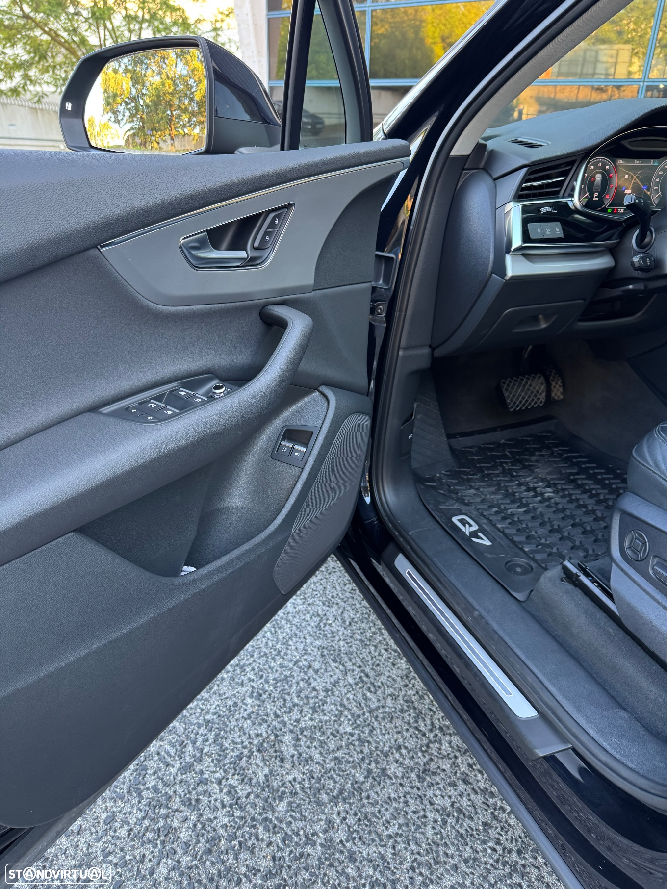 Audi Q7 55 TFSIe quattro Tiptronic - 11