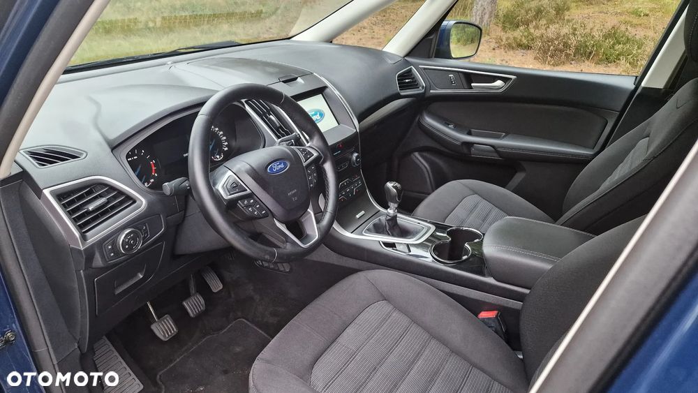 Ford Galaxy - 24
