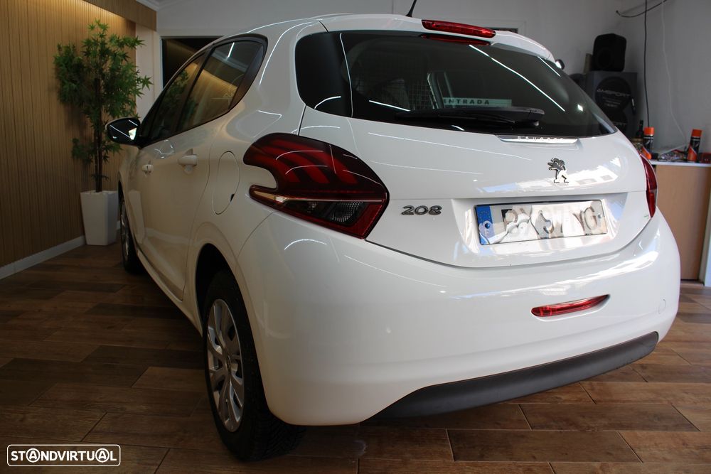Peugeot 208 Hdi Pack Premium 100cv - 19