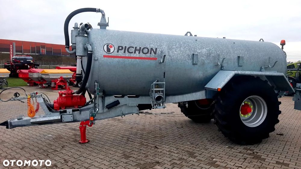 Pichon 117 tys netto Pichon TCI 10 400 beczkowóz, wóz asenizacyjny - 2