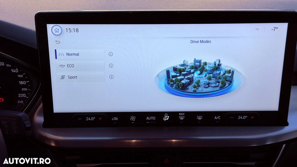 Ford Focus 1.0 EcoBoost Titanium - 29